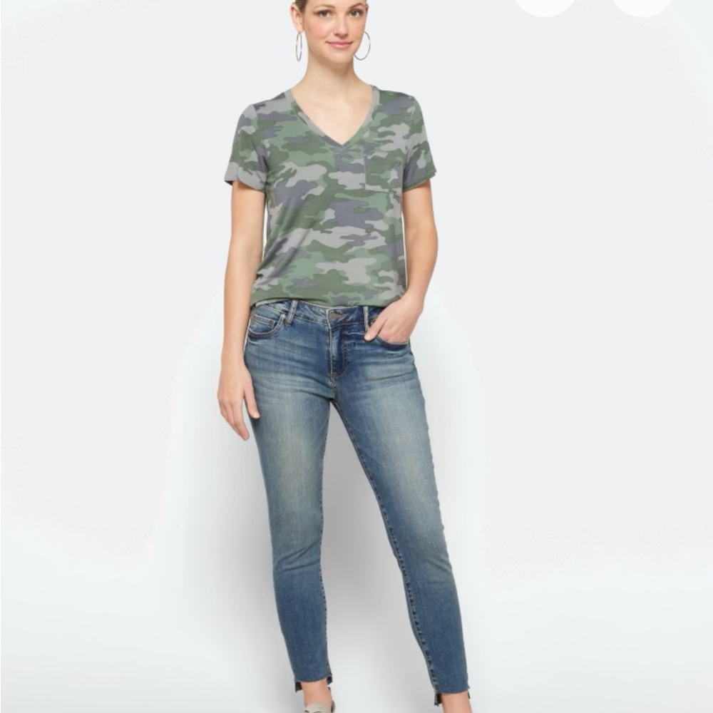 KUT FROM THE KLOTH
Dayna Skinny Scissor Cut Step
Hem Jean
